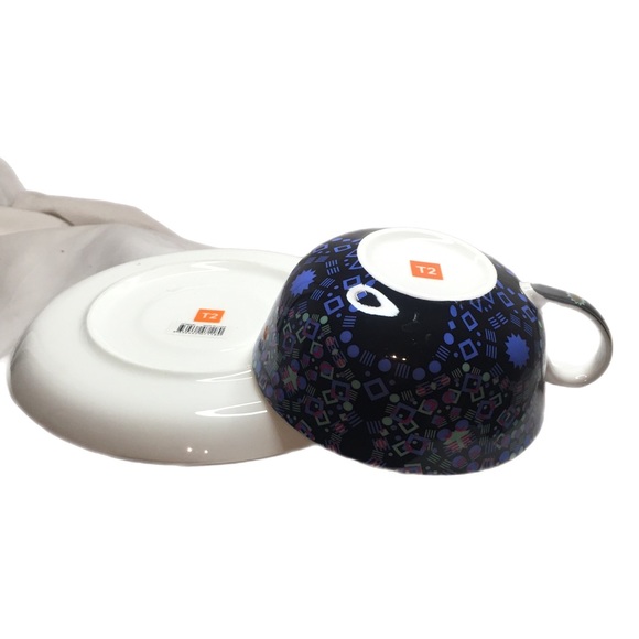 T2 cup and saucer. Aqua Moroccan Tealeidoscope. So pretty and lightweight - Picture 9 of 11